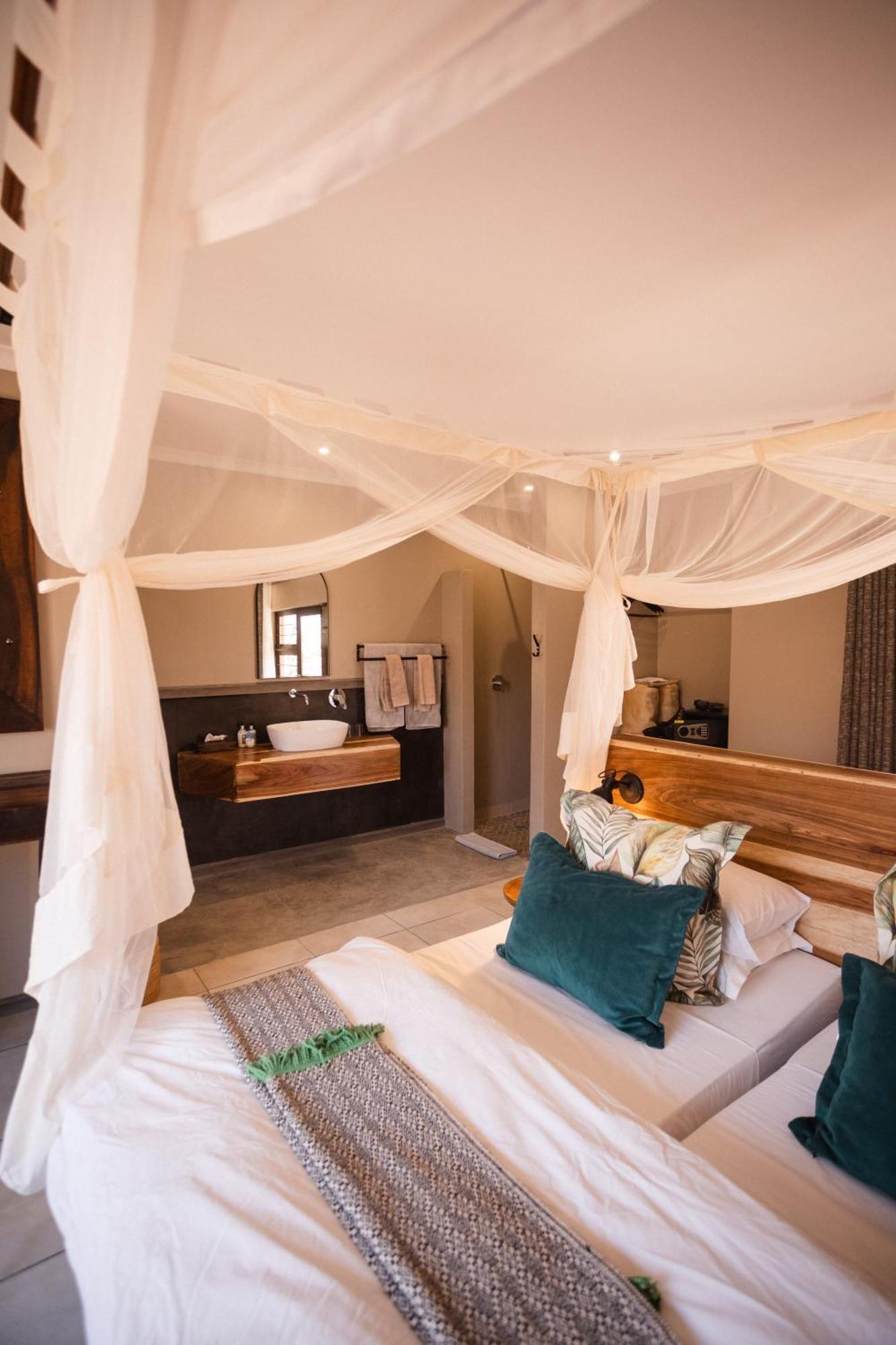 Toshari Lodge 오카우쿠에요 외부 사진